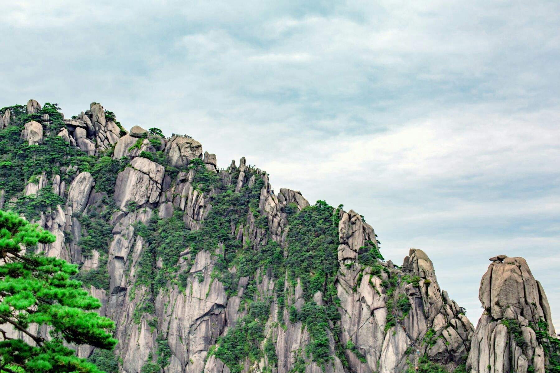 黄山三大主峰之一天都峰“轮休”5年半后开放 黄山三大主峰之一天都峰“轮休”5年半后开放